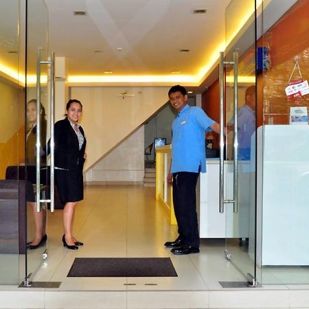 Hostellery Manila Bagian luar foto