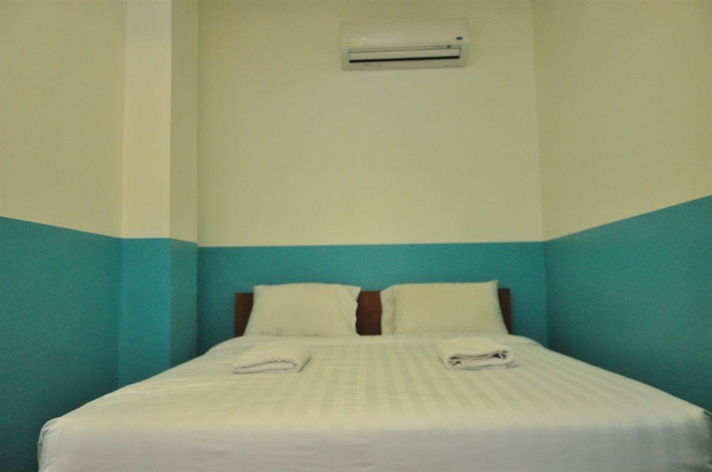 Hostellery Manila Bagian luar foto